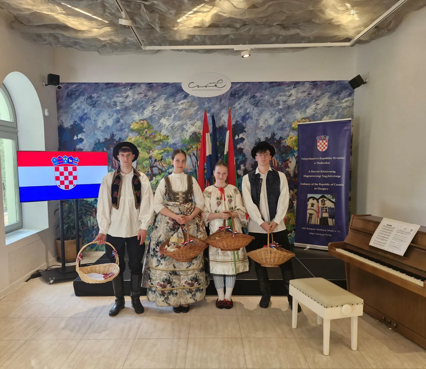 Predstavljanje fakultetskih studija i Akademskih vina Zlatne doline povodom Dana državnosti u Budimpešti