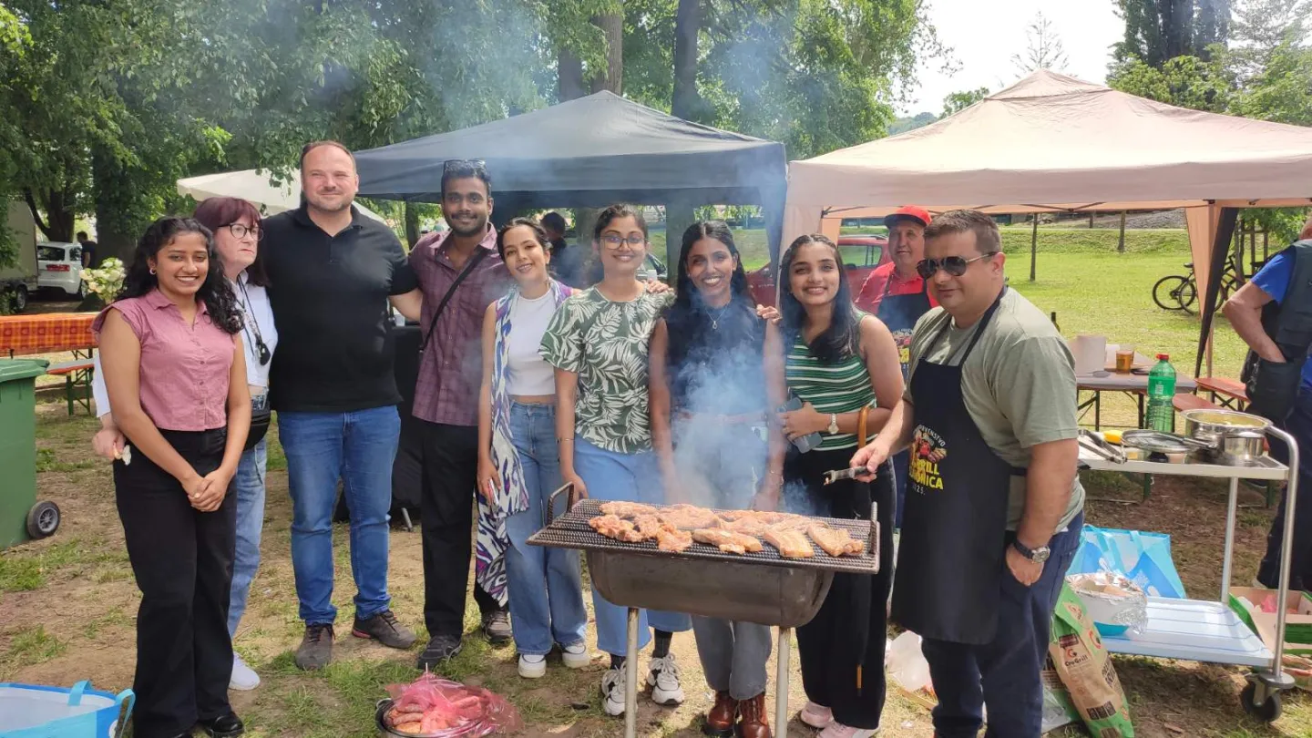Grill Slavonica 2025.: Slavonski roštilj, akademska vina i zajedništvo u srcu Požege